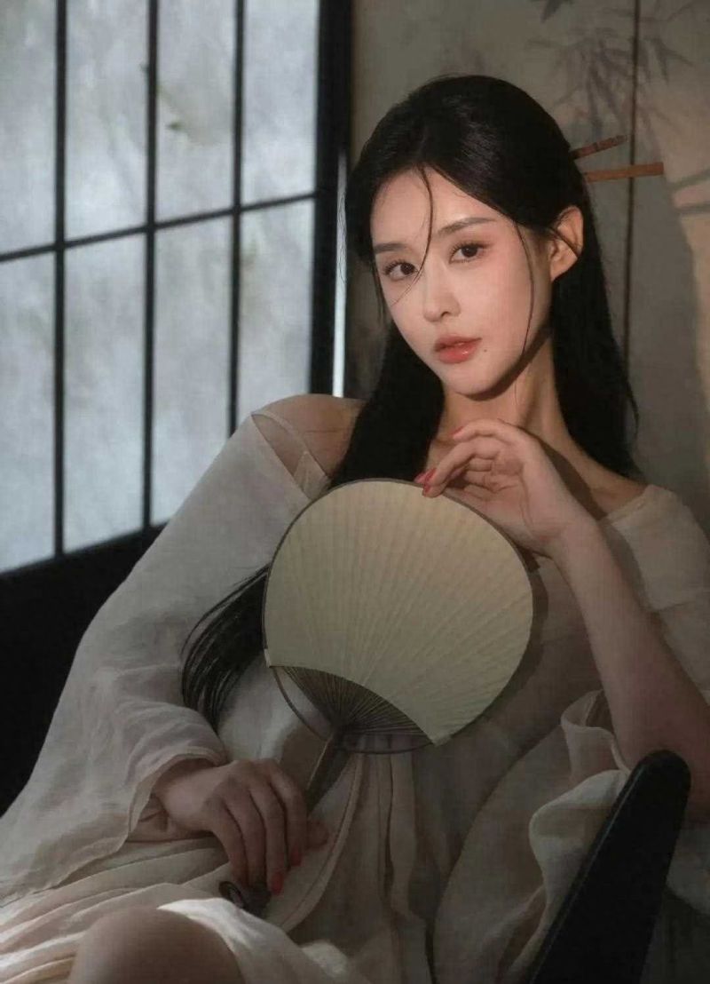 清冷国风，新中式的雅致韵味