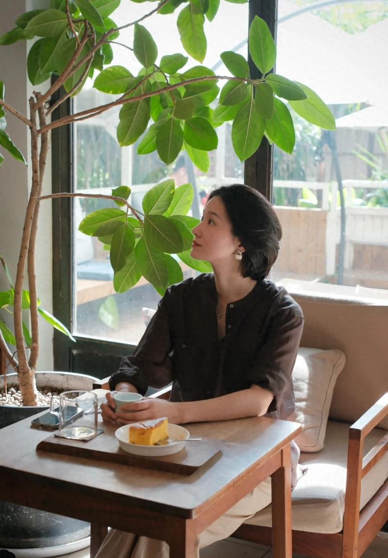 日式简约风穿搭指南，轻松打造自然舒适造型