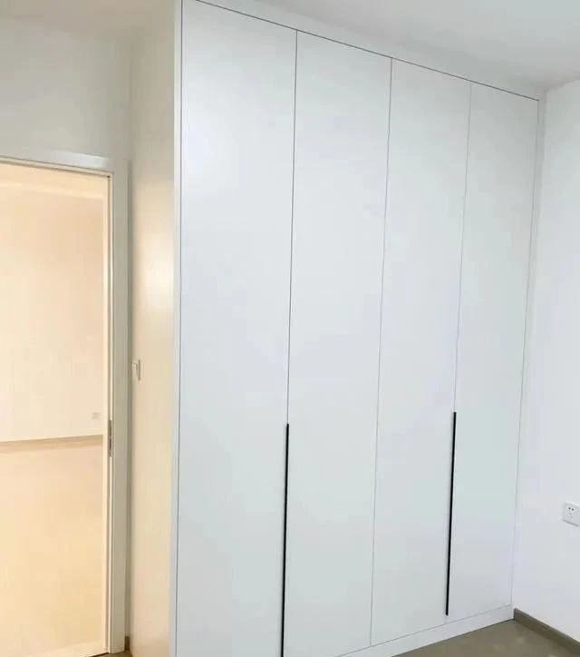 定制衣柜避坑指南：8个关键点打造实用高颜值衣帽间 - 家居知识