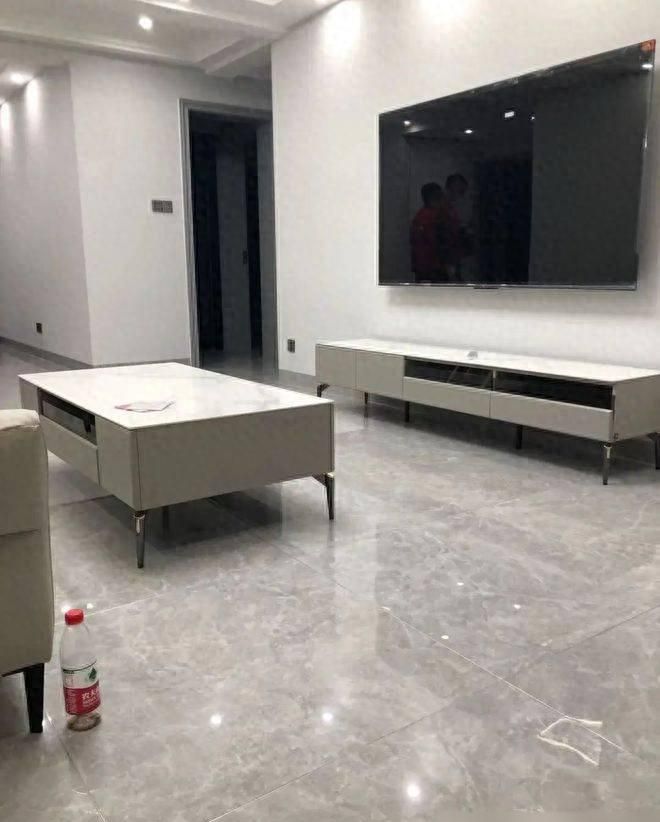 我把定制悬空电视柜换回成品柜后，很多话不吐不快，性价比太高了 - 家居知识
