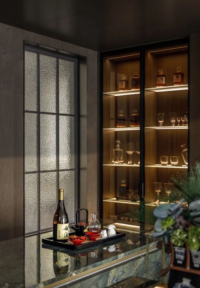 酒柜布局设计与定制全解析——打造专属的“藏酒美学” - 家居知识