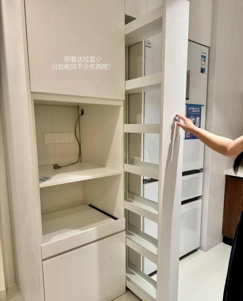 老婆真是装修“奇才”，极致利用这8个地方做薄柜，顺手又实用 - 家居知识