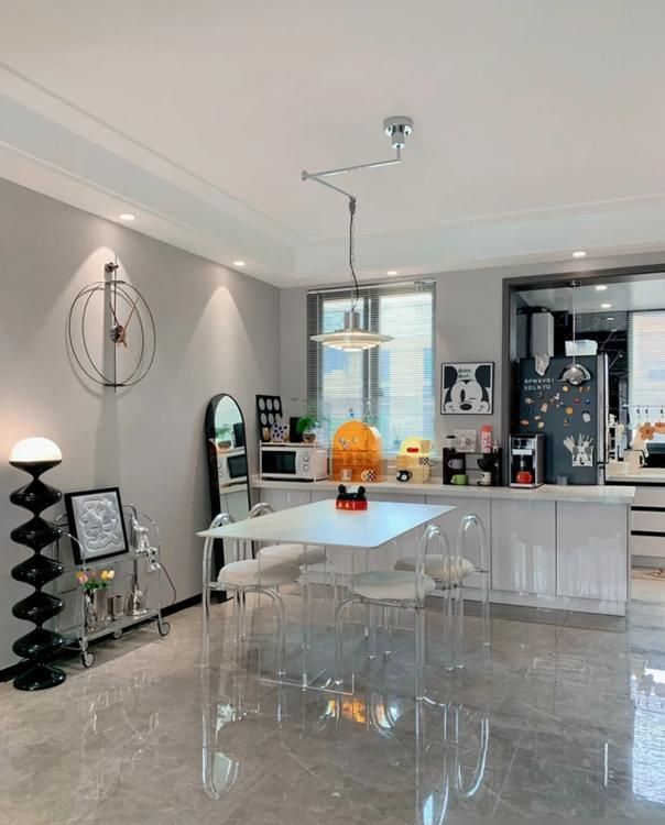 坚持极简主义的浙江夫妇，把家装修得一尘不染，透着骨子里的高级 - 家居知识