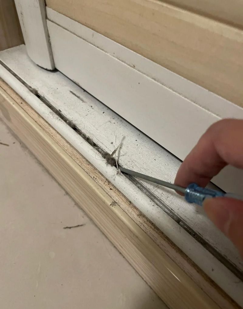 定制衣柜避坑指南,这9个设计千万别装,全是血泪教训! 如果再装修,定制衣柜一定坚持“9不装”,都是吃亏后的教训 - 家居知识