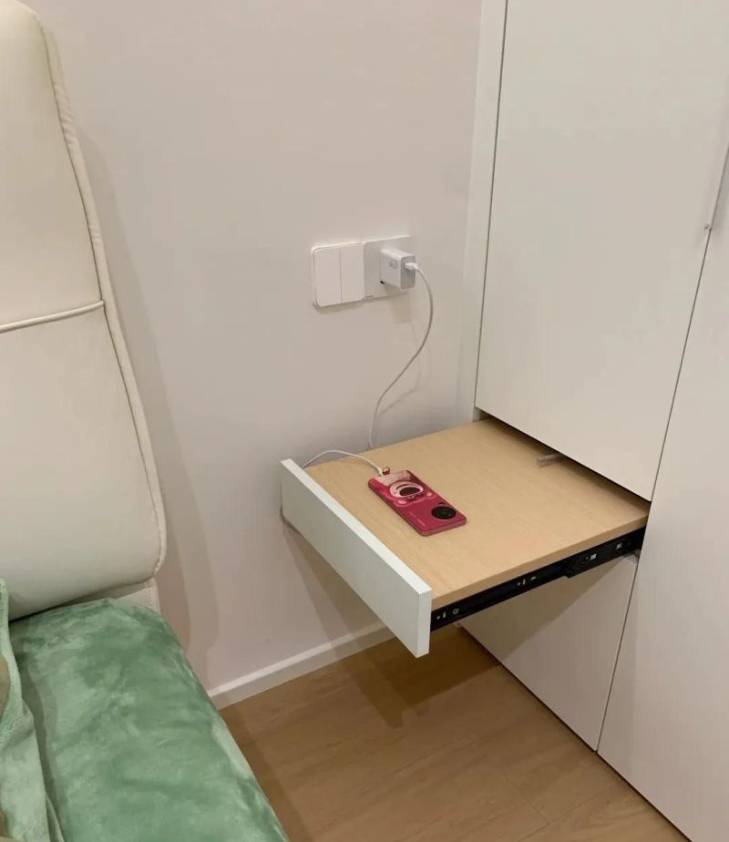 “床头柜”已逐渐退出中国家庭！看看年轻人的新做法，美观又实用 - 家居知识