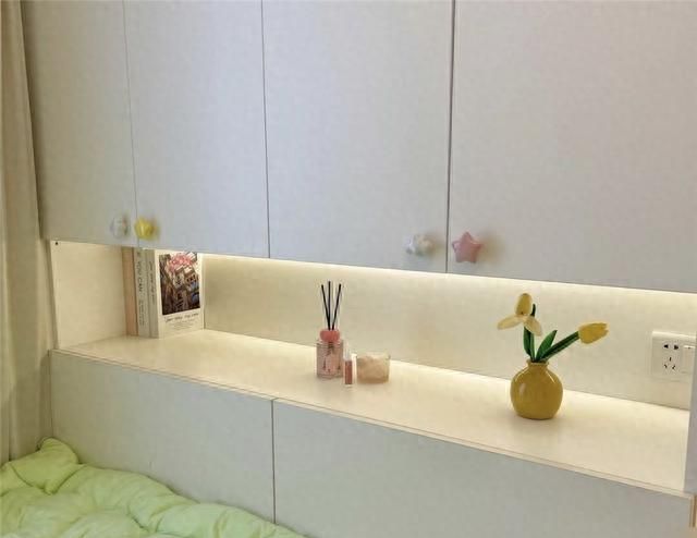 广州妈妈巧改8㎡次卧，暖黄榻榻米儿童房温馨又实用