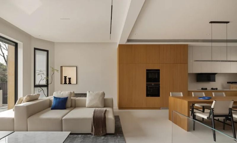 私宅设计：原木基调，让阳光在木纹里“慢下来” - 家居知识