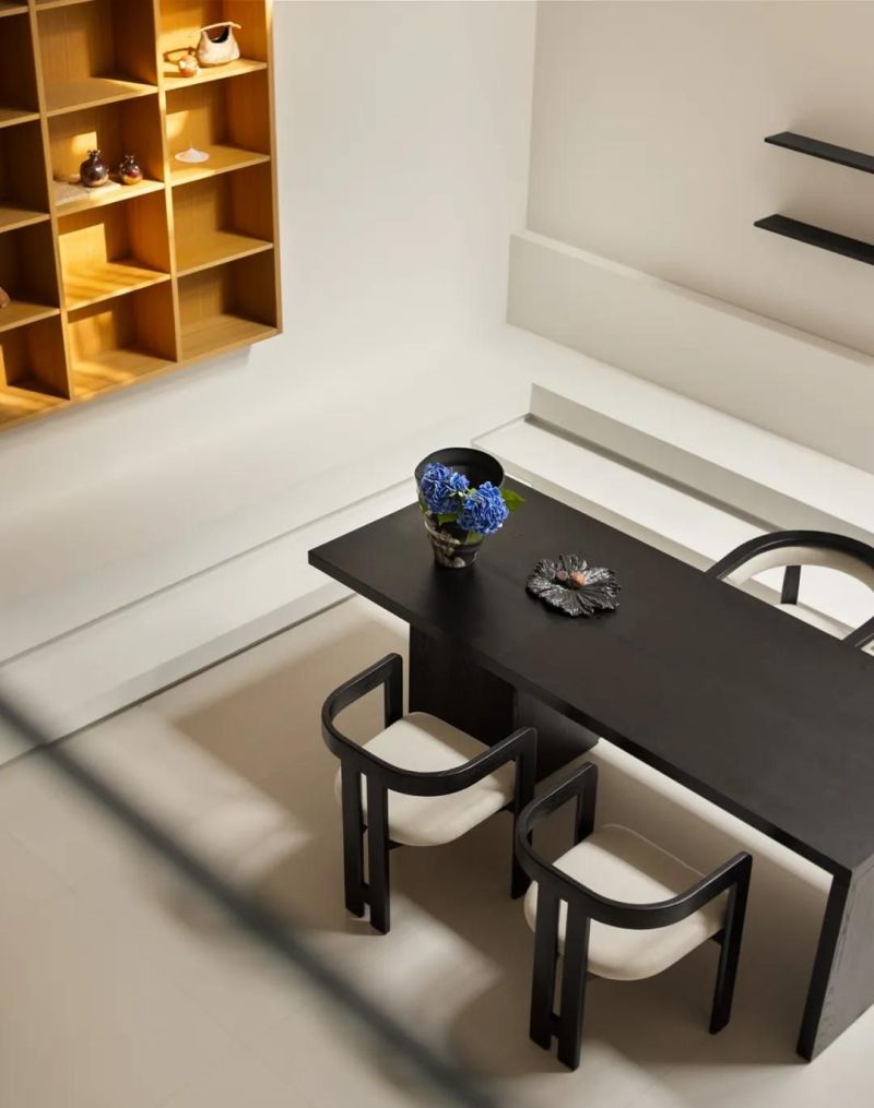 私宅设计：原木基调，让阳光在木纹里“慢下来” - 家居知识