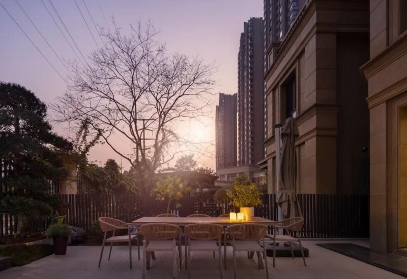 私宅设计：原木基调，让阳光在木纹里“慢下来” - 家居知识