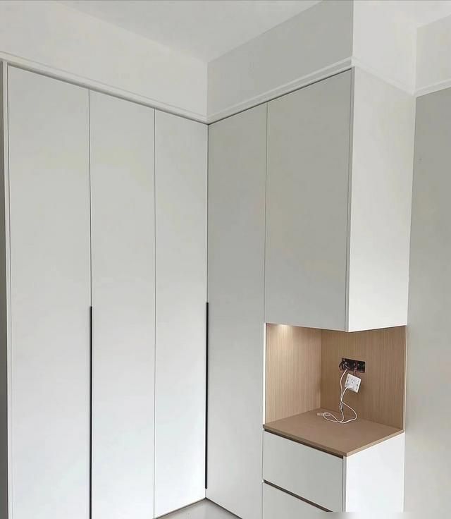 定制衣柜全攻略，结构合理空间不浪费，老婆衣服再多照样整齐收纳 - 家居知识