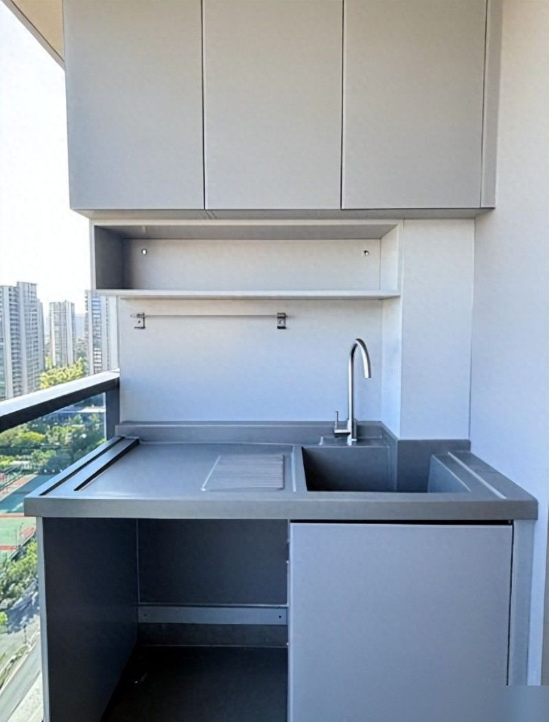建议大家：阳台做柜子远离颗粒板，想要真抗造，还得选这4种 - 家居知识