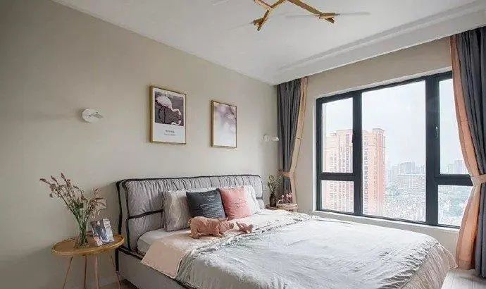 115平米三居室，全屋简约大方又舒适，背景墙不造型，效果更漂亮 - 家居知识