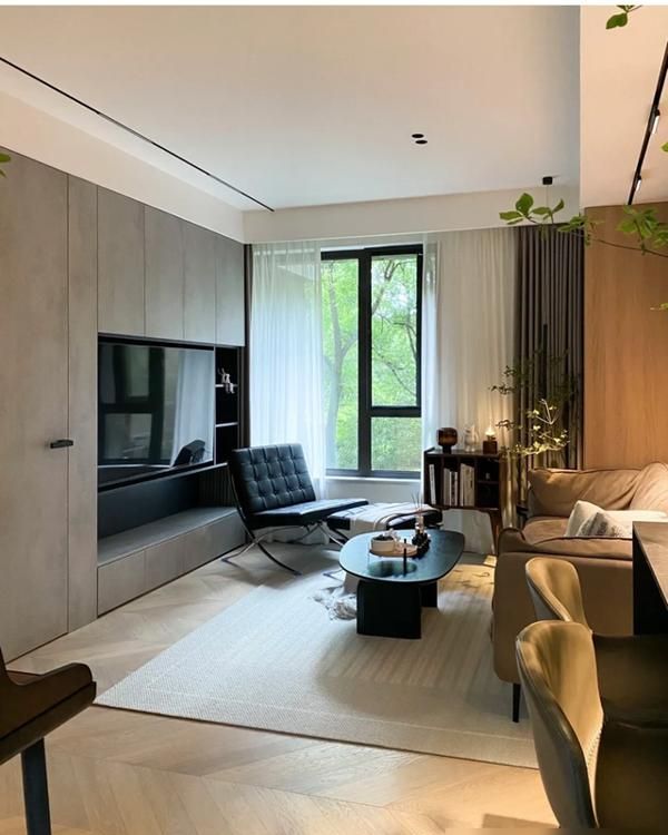 上海女子89㎡极简家装走红,实用温馨又高级,网友直呼太治愈 上海一女子89㎡的家火了,坚持极简装修,实用温馨,高级感十足 - 家居知识