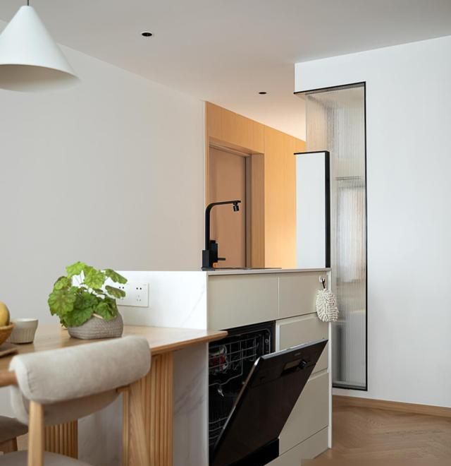 原木风爆火背后,他家装修揭秘,看完秒懂为何人人爱! 火爆全网的原木风,为什么人人青睐?看了他家后,我算明白了 - 家居知识