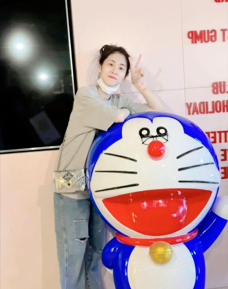 35岁张碧晨晒出家居照，装饰高级，专注音乐，那叫一个岁月静好 - 家居知识