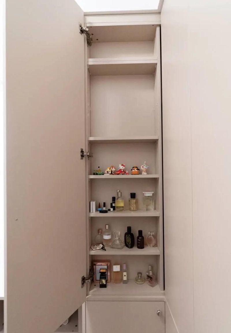 10㎡衣帽间实现办公 + 化妆 + 巨能装，小户型抄作业啦 - 家居知识