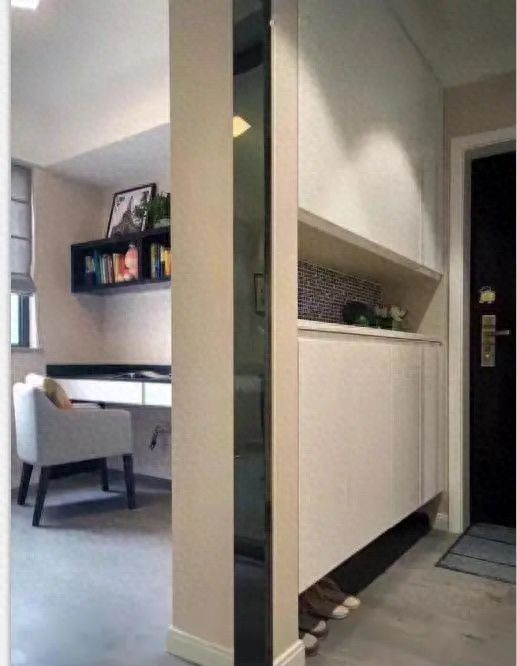 玄关鞋柜巧变隔断，媳妇妙手让家格调翻倍