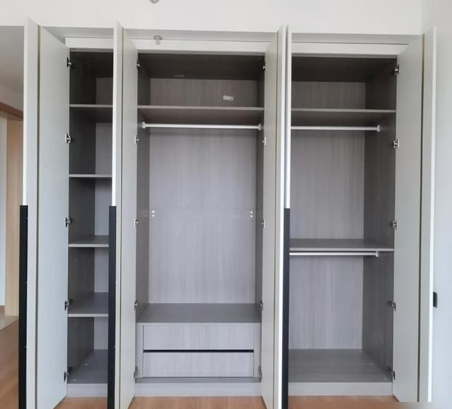 想要一门到顶的极简衣柜？看完这些细节，让你家全屋定制不翻车 - 家居知识
