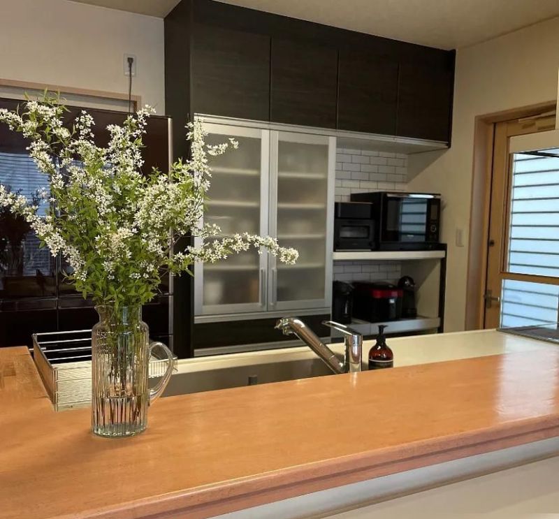 超喜欢日式布局里，这种干脆利落的厨房 - 家居知识