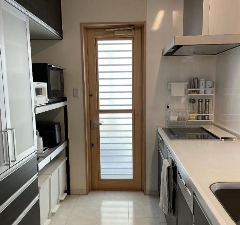 超喜欢日式布局里，这种干脆利落的厨房 - 家居知识