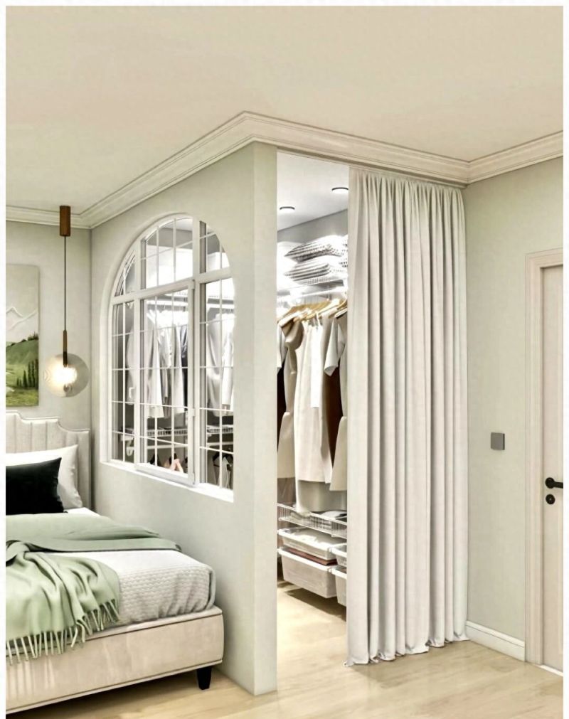 卧室巧用3平米，废弃木板变身实用衣帽间