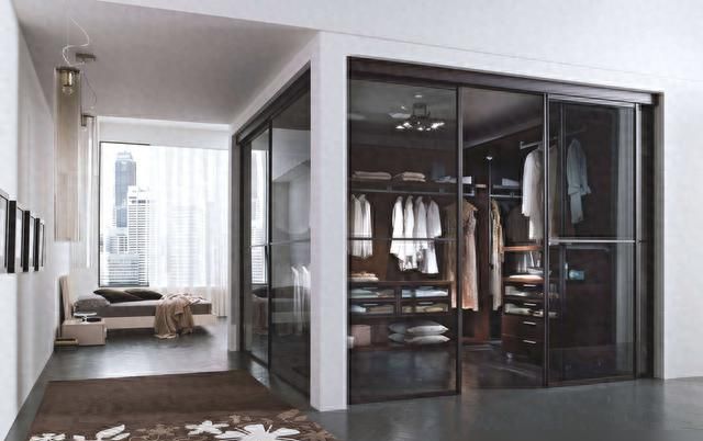 主卧卫生间改衣帽间效果最差？这些空间更合适！