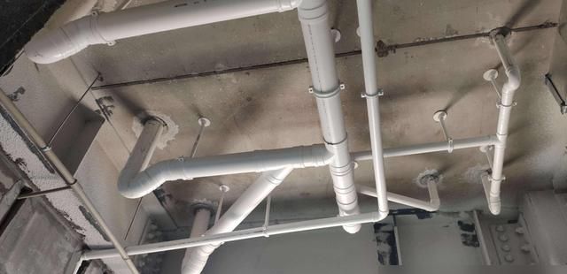 可以改成衣帽间的空间有很多，主卧卫生间，是效果最差的一个 - 家居知识