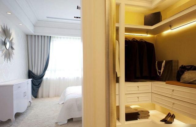 可以改成衣帽间的空间有很多，主卧卫生间，是效果最差的一个 - 家居知识