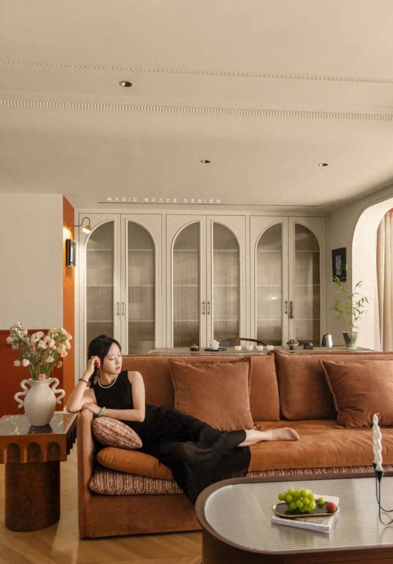 美式轻复古家装，红绿撞色演绎法式电影风情