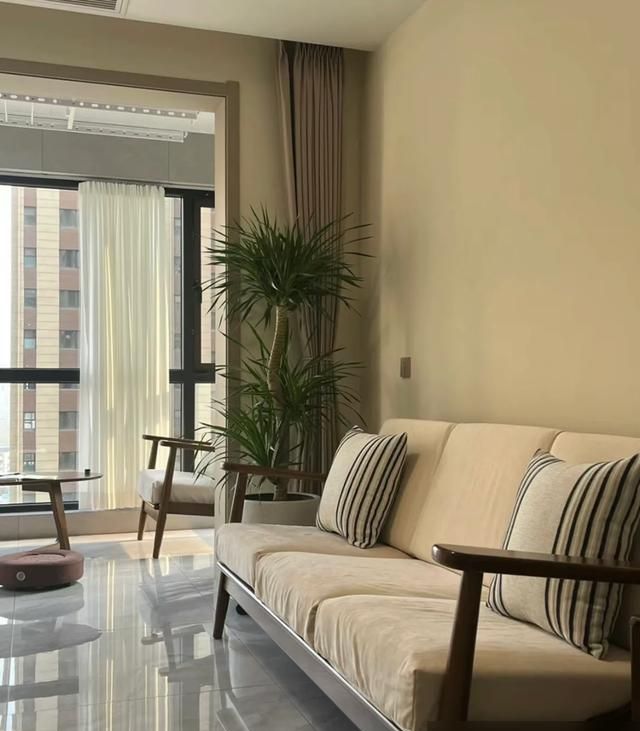 河南一女子的家火了，坚持“极简生活”，干净整洁才是最好的装修 - 家居知识