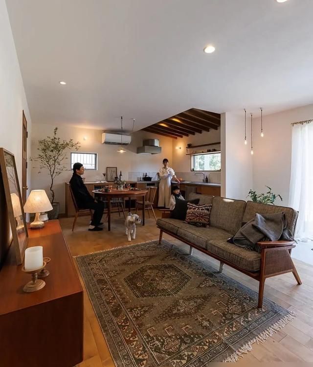 日本一33岁太太，因太会布置而走红，全屋简单清爽，治愈超多人！ - 家居知识