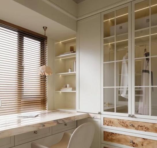 小姨子执意打造多功能衣帽间,完工后邻居羡慕不已! 小姨子坚持做多功能衣帽间,姑爷直呼人麻了!装完邻居羡慕哭了 - 家居知识