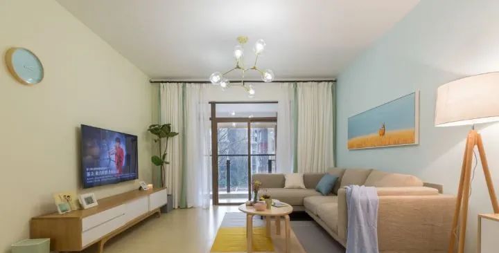 145㎡极简四居室,无吊顶设计打造明亮省钱家 145平米,四室两厅,极简风格,全屋无吊顶设计,明亮大方还省钱 - 家居知识