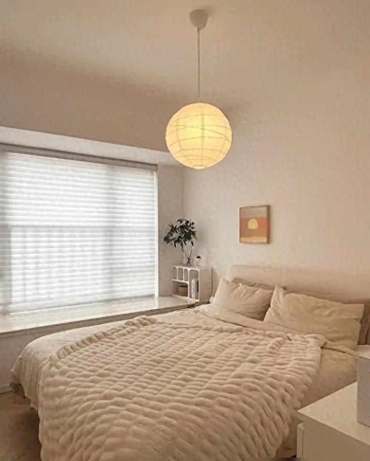 小户型卧室ins风装修指南，空间利用与高级感并存