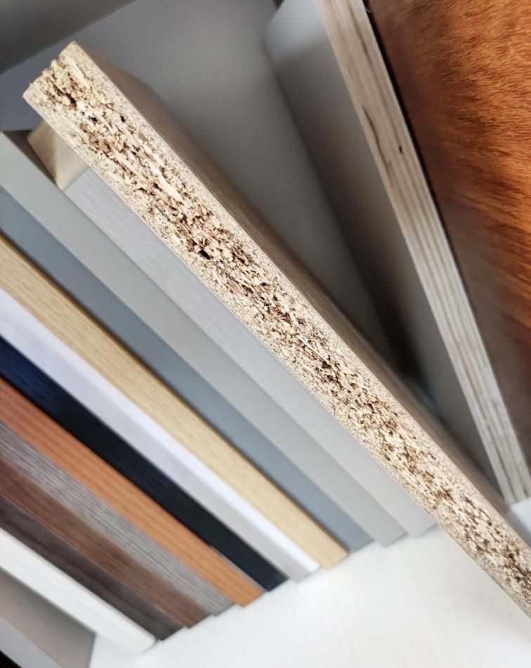 定制衣柜，选颗粒板还是密度板？二者对比分析后就明白了 - 家居知识