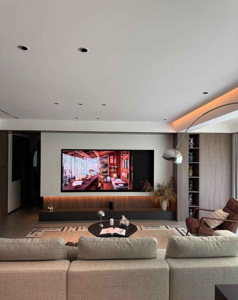 不装了，大横厅这样设计真的巨高级！意式极简风真的越住越耐看！ - 家居知识