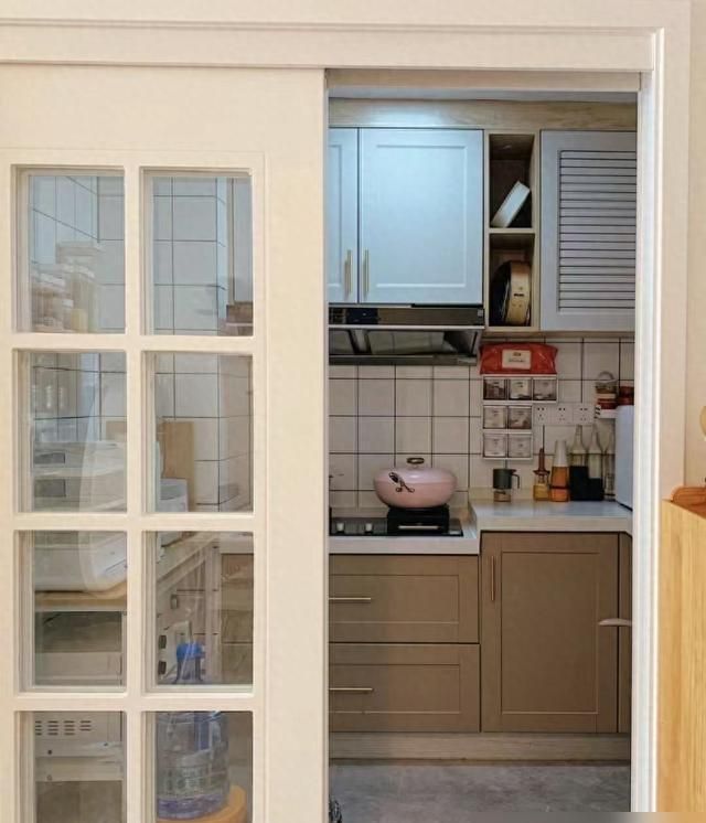 河南一夫妻，拒绝过度装修，全屋那叫一个极简，这才是心动的感觉 - 家居知识