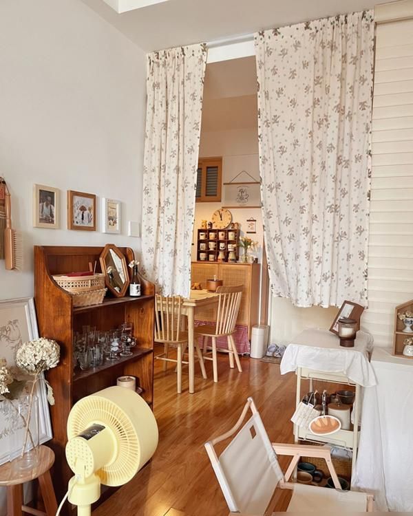 江苏女子35㎡原木风新家走红,温馨治愈引网友心动 江苏女主晒出35㎡的新家走红:原木风设计温馨又治愈,令人心动! - 家居知识