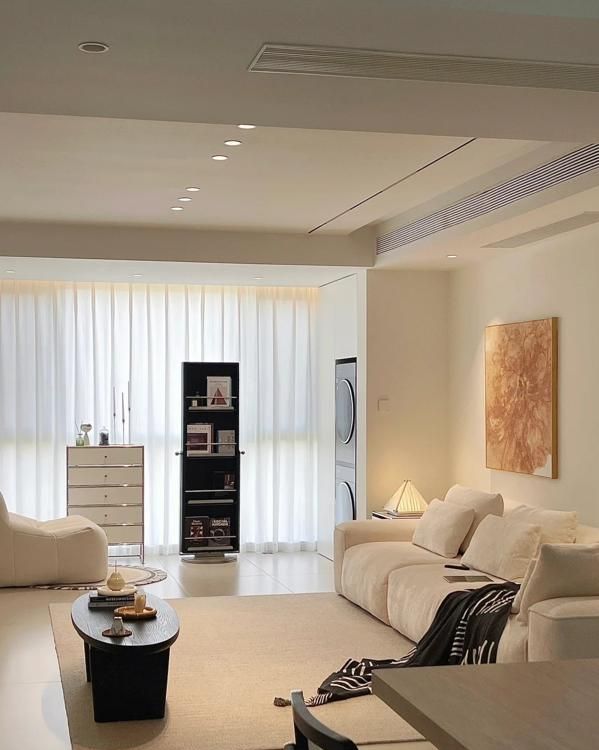 安徽女子133m²新家走红,电视柜设计引全网模仿,高级感拉满 安徽一女子晒出133m²的家,仅电视柜就让无数人效仿,太高级了 - 家居知识