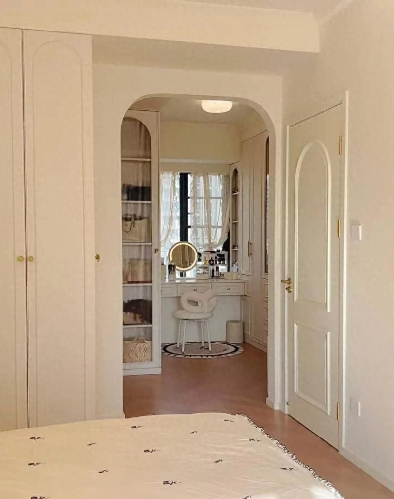 不听劝！卫生间改衣帽间后，邻居都羡慕哭了！