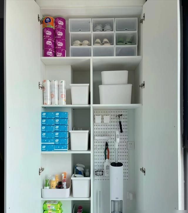 洗衣储物两不误!多功能阳台柜成装修必备神器 多功能阳台柜很实用,洗衣储物样样全能,装修中的重点赶紧记起来 - 家居知识