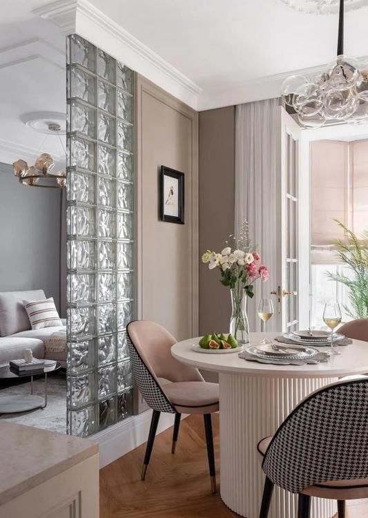 56岁阿姨凭一套法式养老房火遍全网！这届中年人的审美卷到天花板 - 家居知识