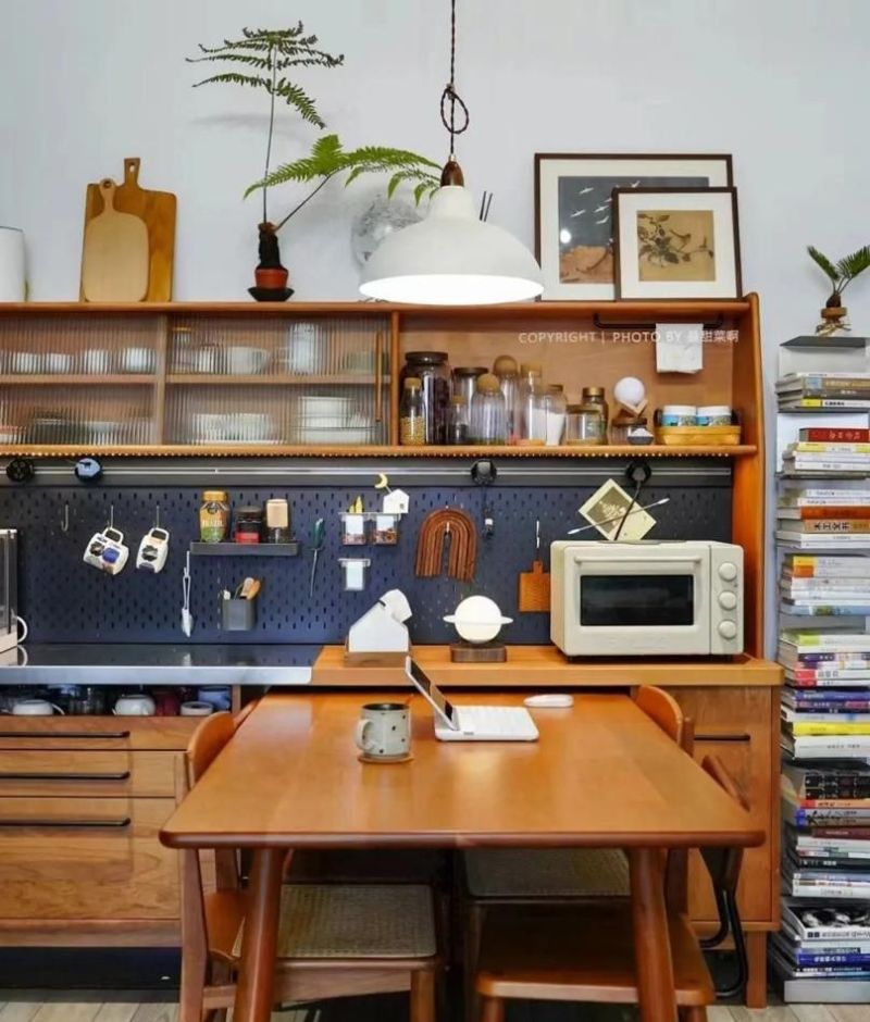 一见倾心的餐边柜,高颜值与省空间的完美结合 看到餐边柜的第一眼,我就被彻底征服了,颜值高又省空间 - 家居知识