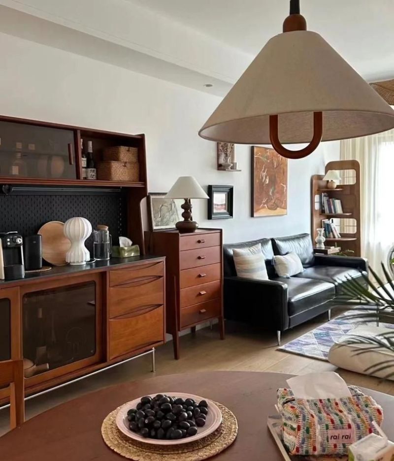 一见倾心的餐边柜,高颜值与省空间的完美结合 看到餐边柜的第一眼,我就被彻底征服了,颜值高又省空间 - 家居知识