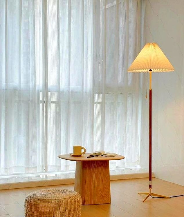 云南极简风木屋走红,全屋铺满木板,进门瞬间治愈心灵 云南一户人家,因极简装修而走红,屋内铺满木板,一进门就被治愈 - 家居知识