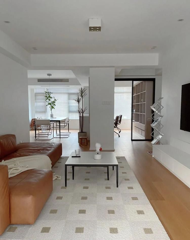 100㎡极简风装修攻略,3招让空间显大又明亮 100平米极简风装修指南:空间超显大,采光绝佳! - 家居知识