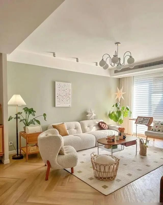 浙江一43岁阿姨的新家，因“原木风”家装而走红，客厅家具太抢眼 - 家居知识