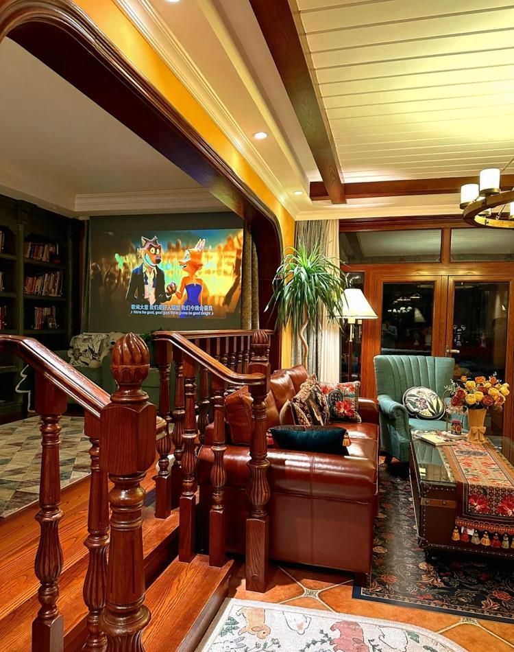 过气美式风格的家竟颠覆认知! 说实话,刷到这个“过气”美式风格的家,真的有点颠覆认知! - 家居知识