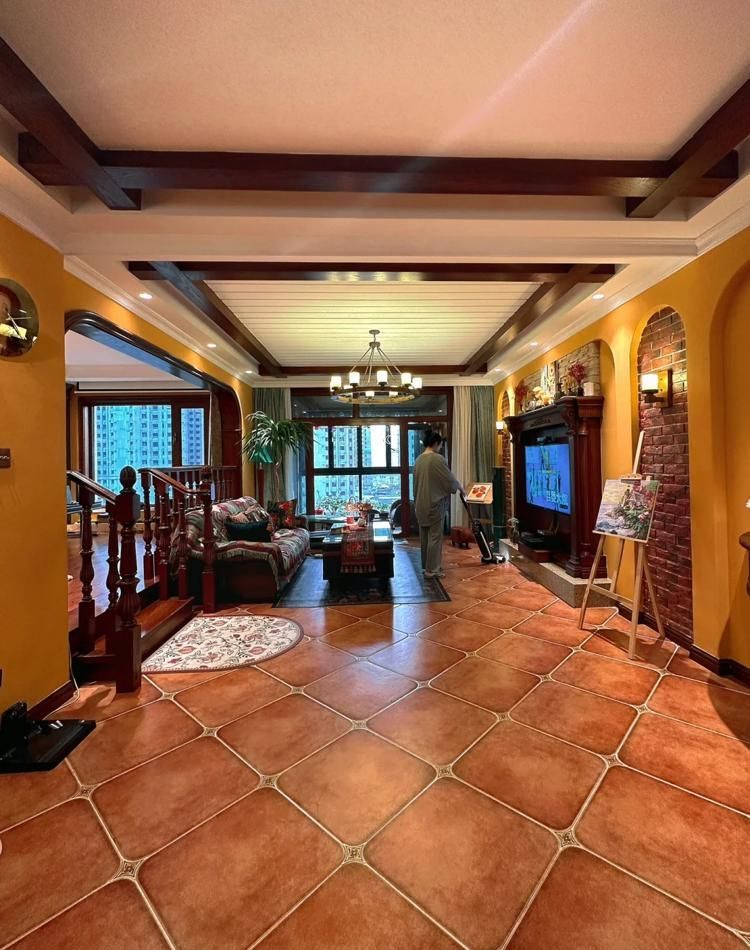 过气美式风格的家竟颠覆认知! 说实话,刷到这个“过气”美式风格的家,真的有点颠覆认知! - 家居知识