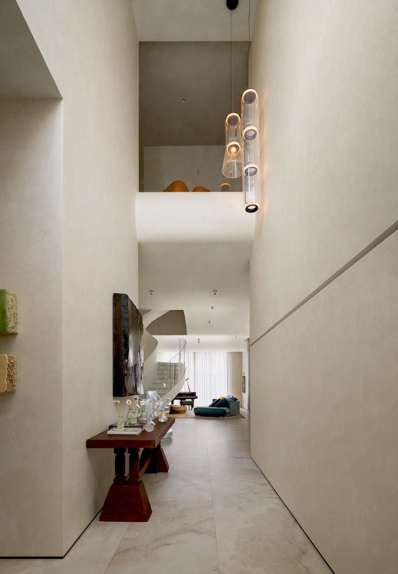 320㎡意式静奢大宅火了！设计师私藏墙面艺术，灵感源自天鹅绒 - 家居知识